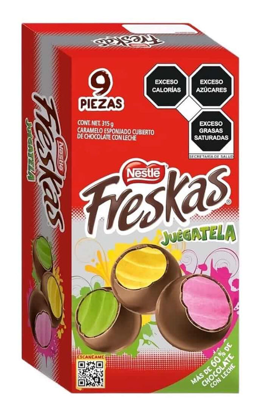Freskas Guegatela box of chocolate-covered colorful wafers, featuring 9 pieces of delicious Mexican candy.
